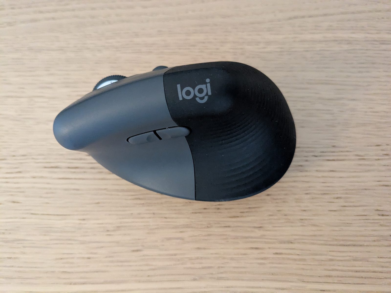 Logitech Lift Daumentasten