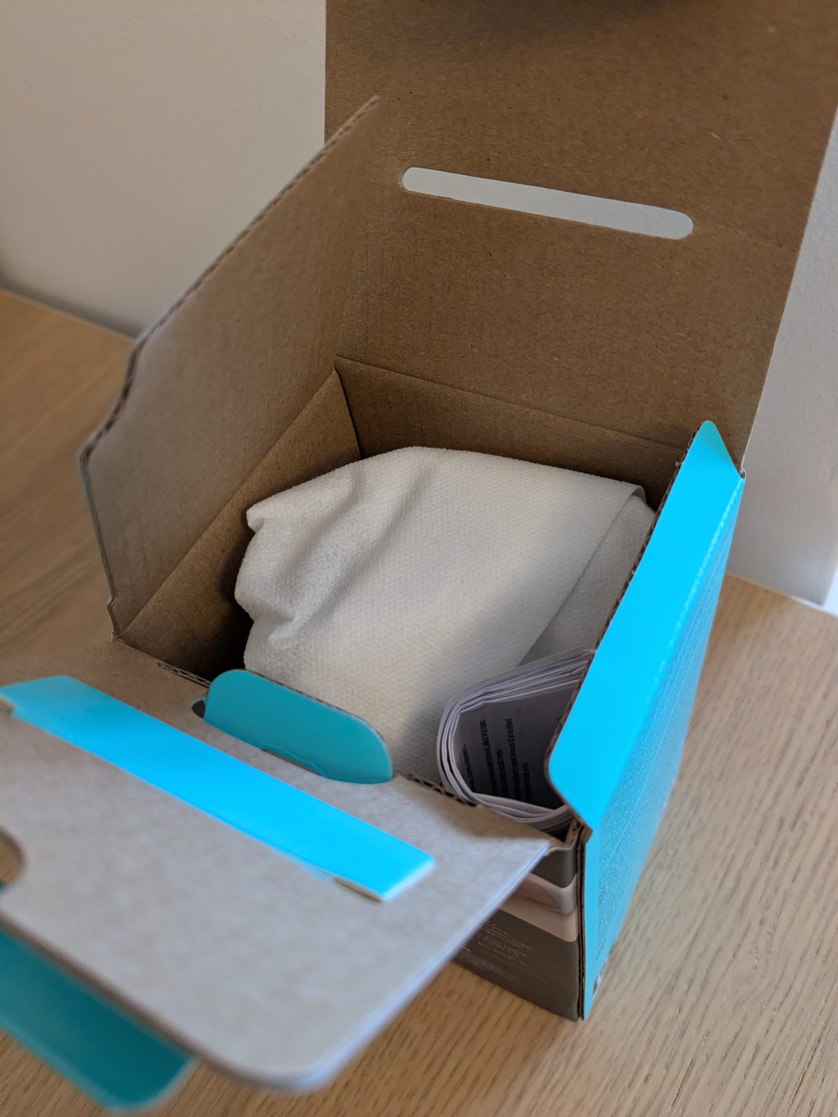Logitech Lift Unboxing